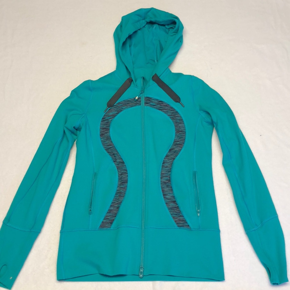 LuluLemon Turquoise Hoodie Size 6 Nearly New